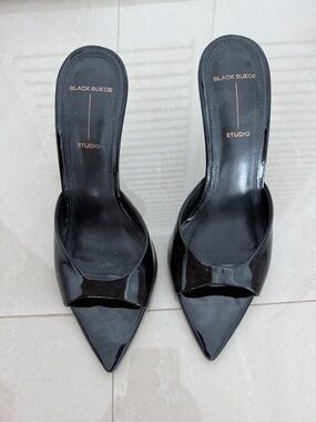 Black suede studio Black Patent Pointed-Toe Mules